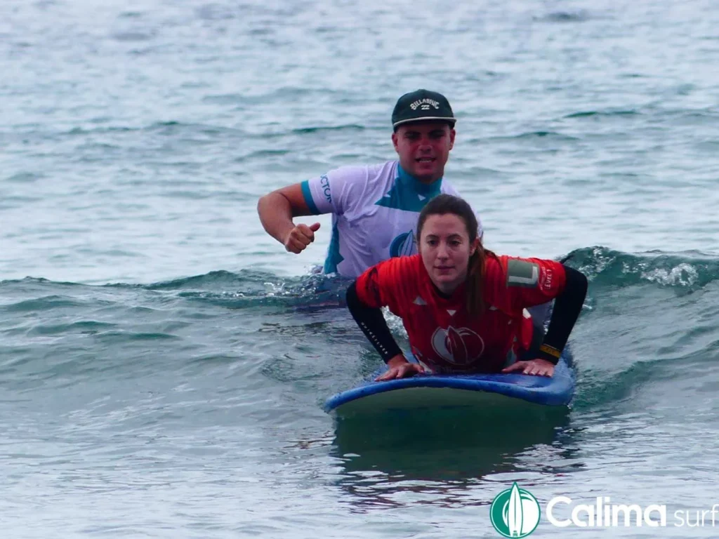 camp surf canary islanda beginner
